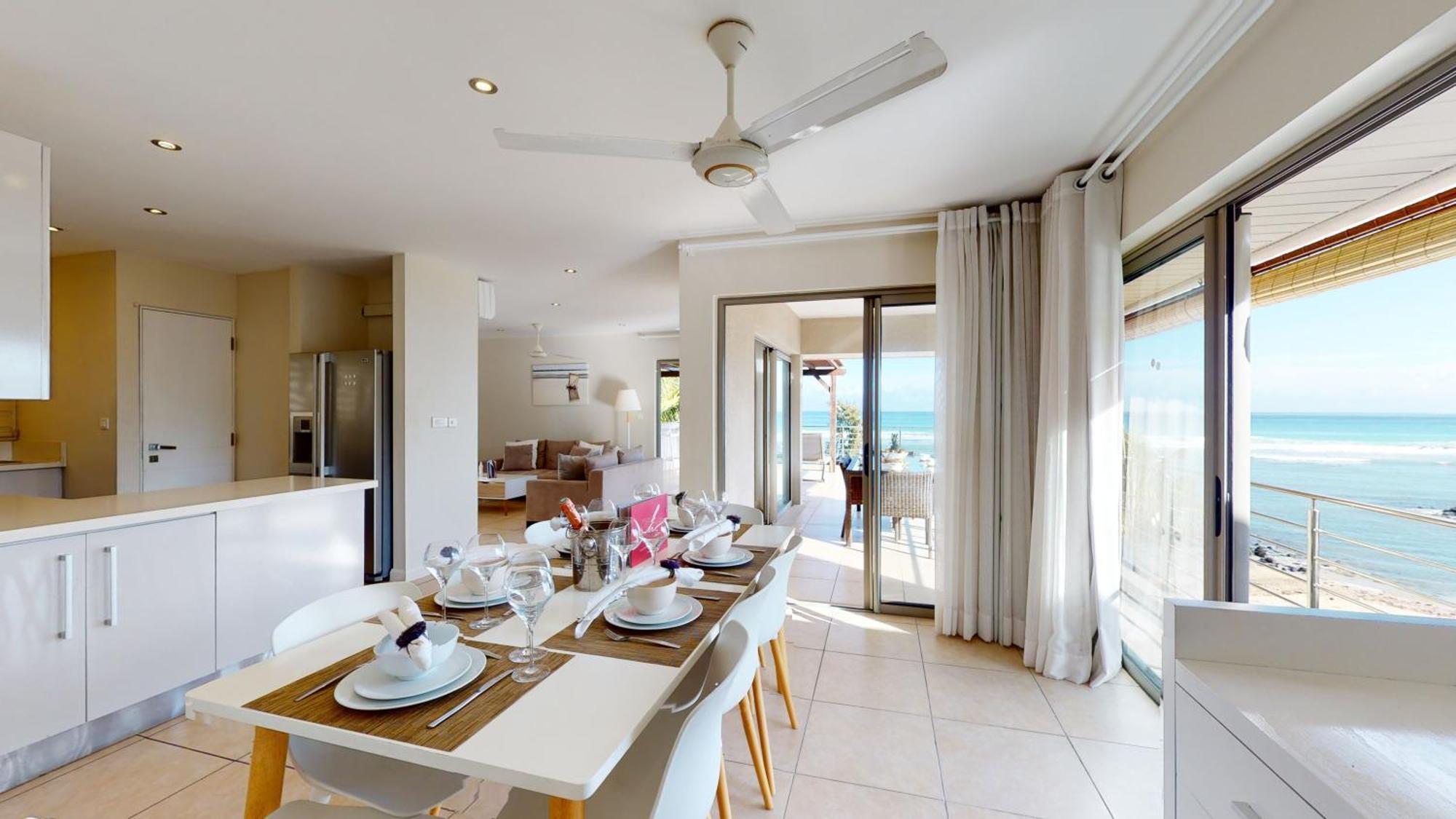 טרו או ביש Bon Azur Beachfront Suites & Penthouses With Lov מראה חיצוני תמונה