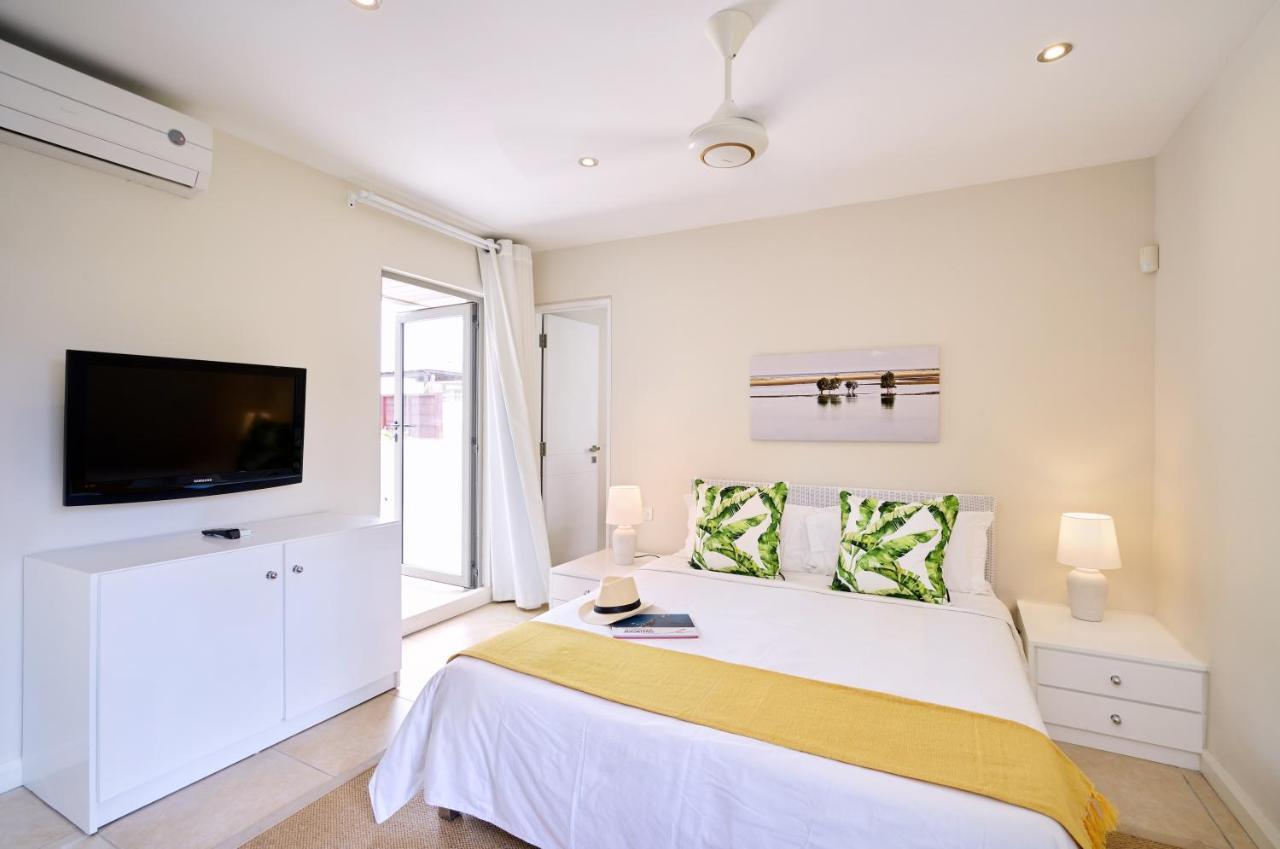 טרו או ביש Bon Azur Beachfront Suites & Penthouses With Lov מראה חיצוני תמונה