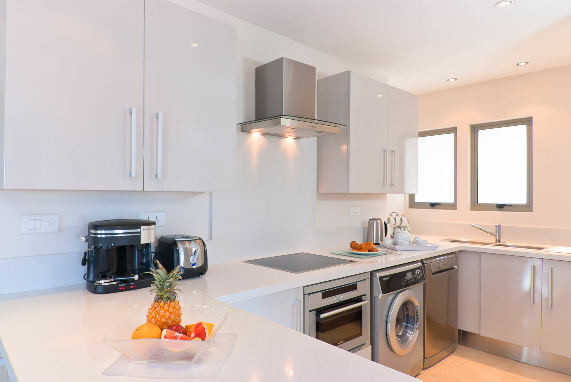 טרו או ביש Bon Azur Beachfront Suites & Penthouses With Lov מראה חיצוני תמונה