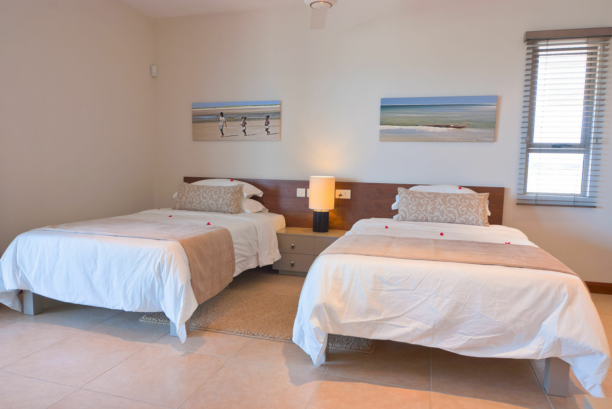 טרו או ביש Bon Azur Beachfront Suites & Penthouses With Lov מראה חיצוני תמונה