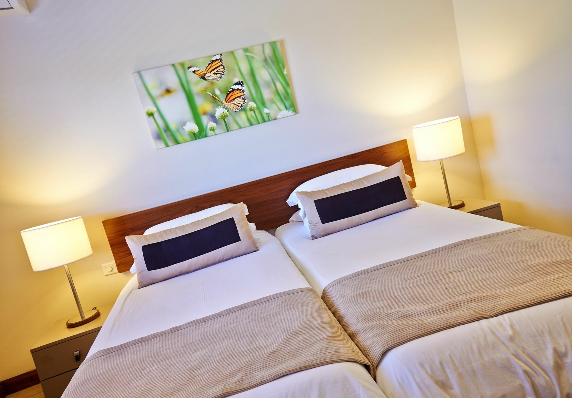טרו או ביש Bon Azur Beachfront Suites & Penthouses With Lov מראה חיצוני תמונה